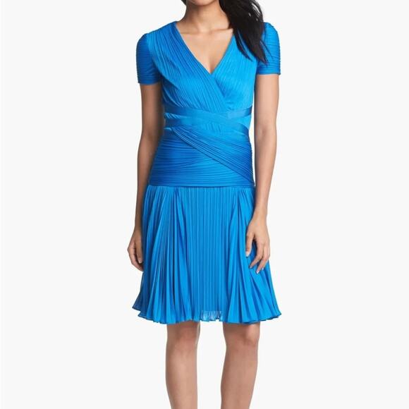 HALSTON Pleated Drop Waist Dress 10 - Picture 1 of 10